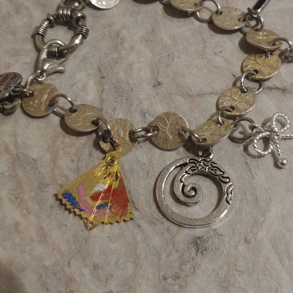 Charm bracelet - Picture 2 of 4
